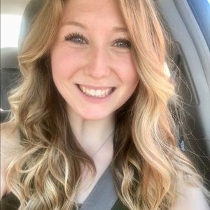 Meet your Posher, Bailey